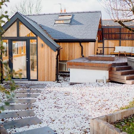 Beavers Lodge. Luxury Property With Hot Tub Tenby Exterior photo